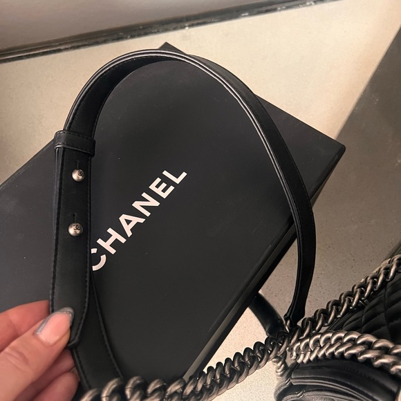 New Condition Authentic Chanel black Gun medal chain handbag with box - Picture 12 of 14